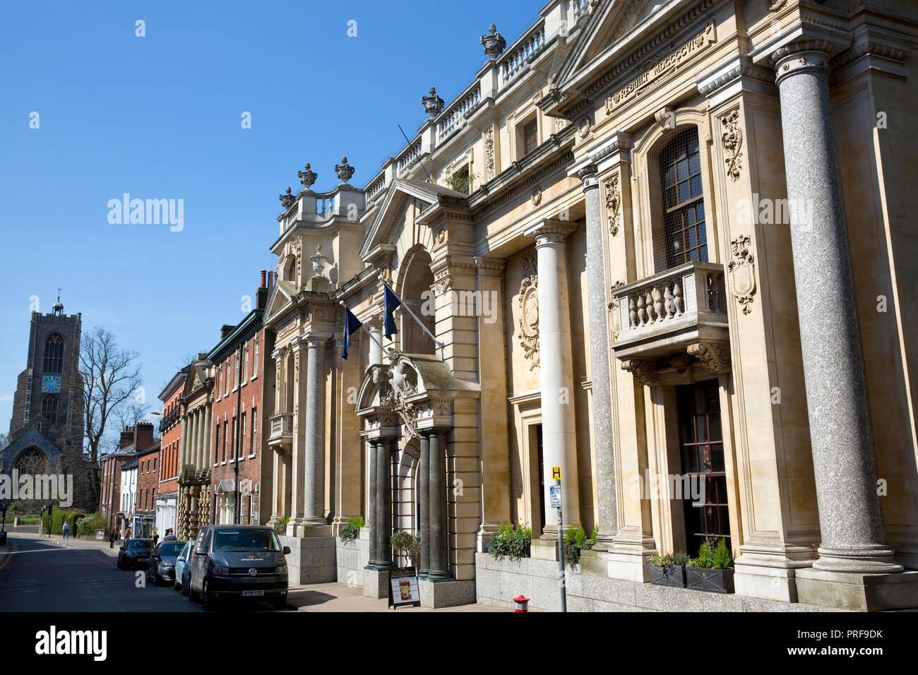 St Giles House Hotel (rechts), Blick nach Westen bis St Giles Street bei St Giles anglikanische Kirche im Hintergrund links, Norwich, Norfolk Stockfoto