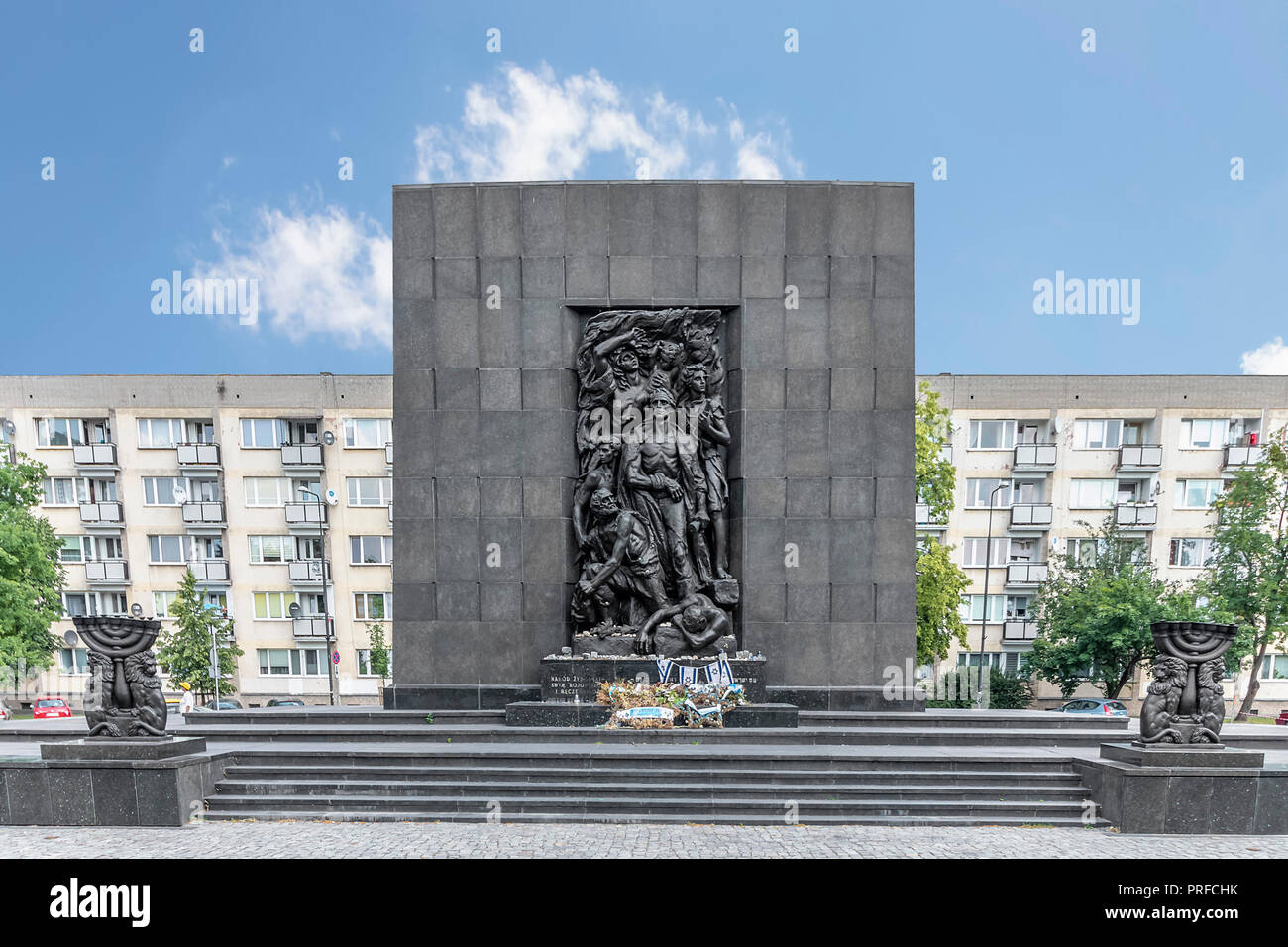 Warschau, Polen, 31. Mai 2018: Denkmal für die Ghetto Helden in der Warschauer Innenstadt. Stockfoto
