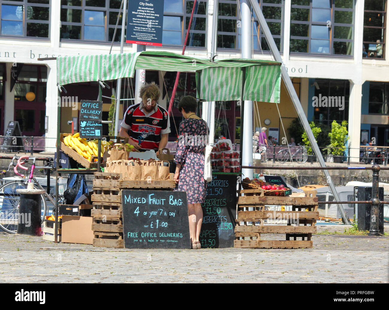 Harbourside street Hersteller Bristol Docks Stockfoto