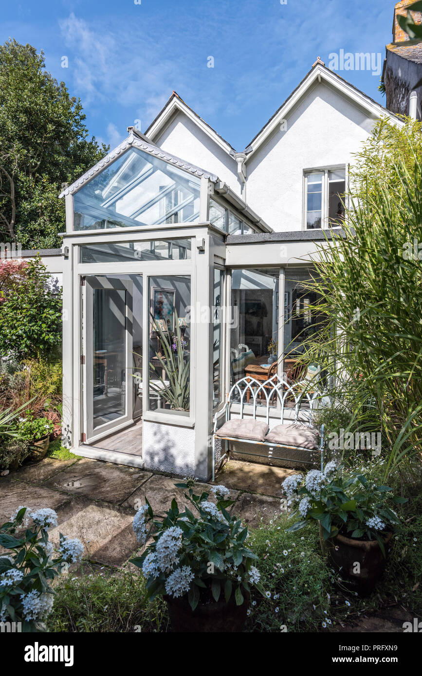 Wintergarten Nebenstelle auf Devon Cottage aus dem 17. Jahrhundert Stockfoto