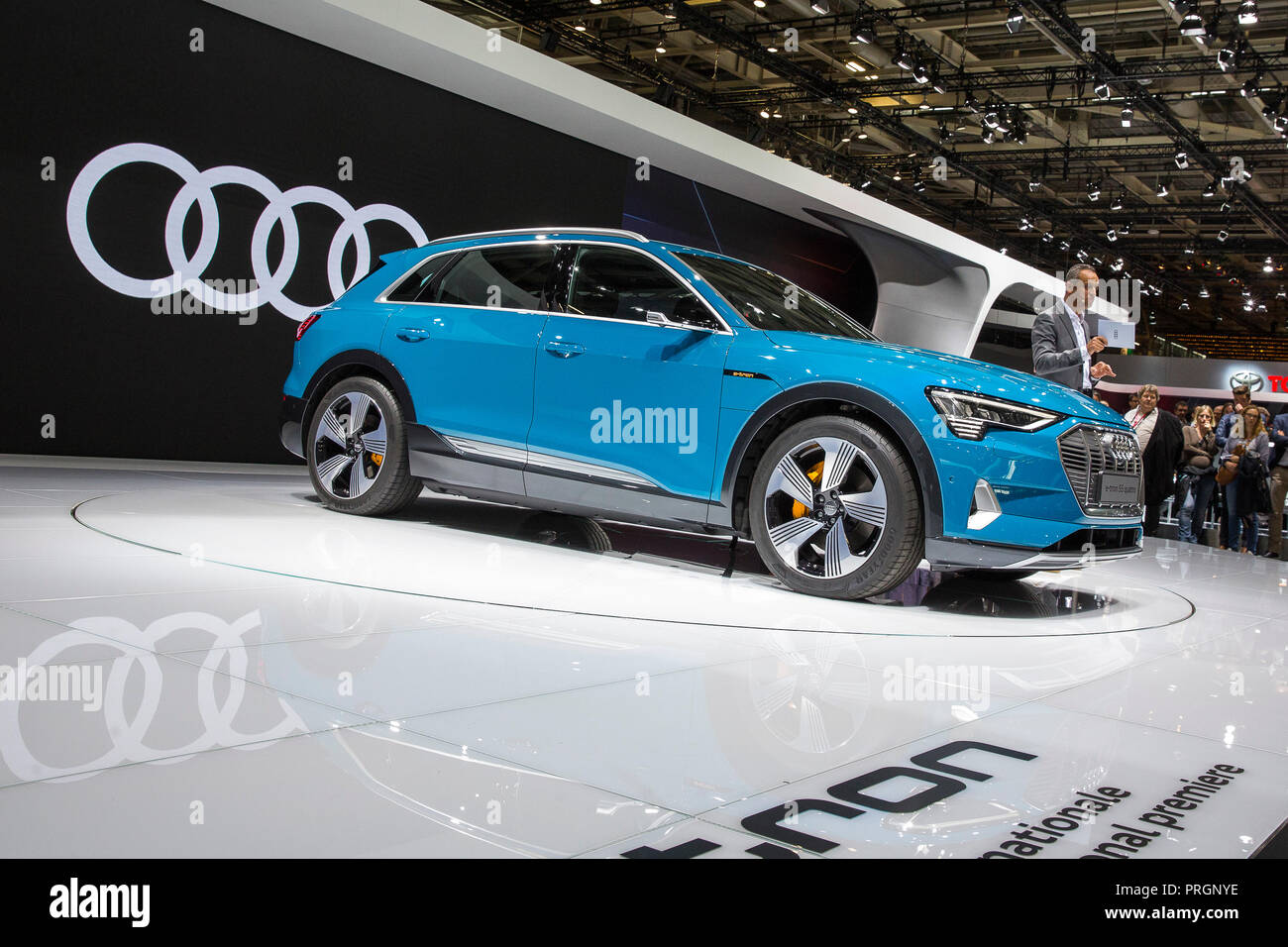 Paris, Frankreich. 2. Oktober, 2018. Mondial Paris Motor Show 2018 hat ihre Pforten der Presse am 2. Oktober eröffnet. Die Automobilhersteller haben drücken Sie Quark letzte neue Produkte vorzustellen. Credit: paul-marie Guyon/Alamy leben Nachrichten Stockfoto