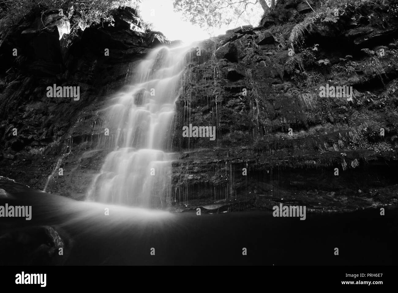 Mittlere schwarze Clough Wasserfall im Peak District Stockfoto