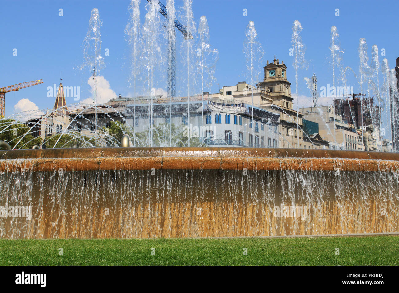 Brunnen der Katalonienviertel entfernt (Plaza de Catalunya) in der Innenstadt von Barcelona, Katalonien, Spanien, Europa. Stockfoto