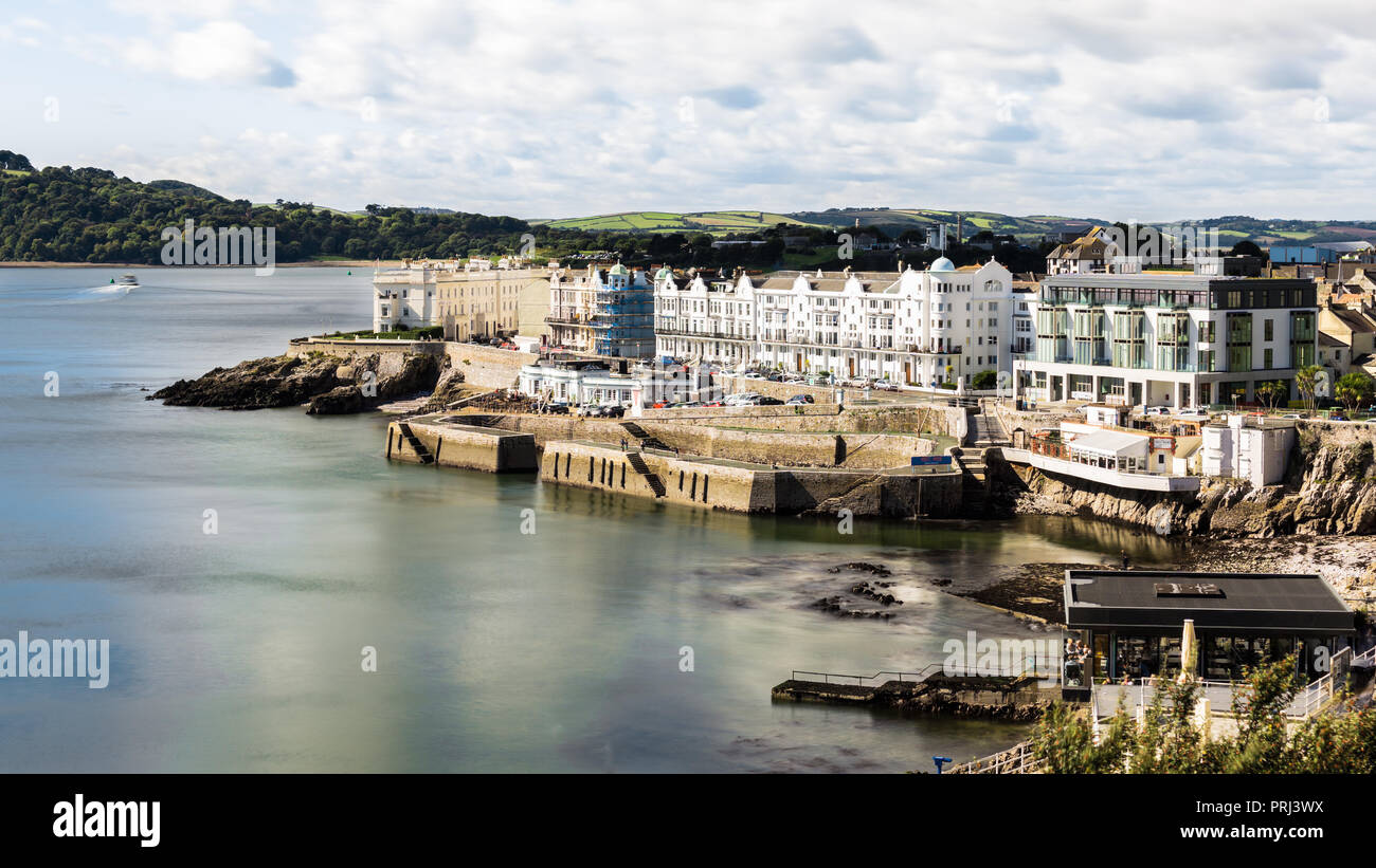 Mit Blick auf Plymouth Küsten Gehäuse und Hotels mit Meerblick, Plymouth, England, UK Hoe. Stockfoto