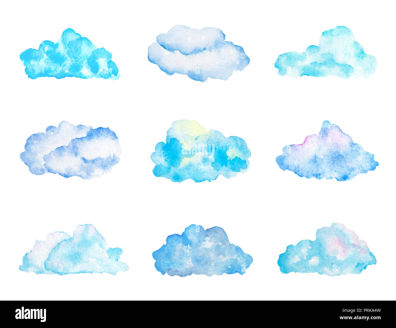Satz von hellem Licht Blau Aquarell Wolken, isoliert auf weißem, von Hand gezeichneten und gemalten Stockfoto