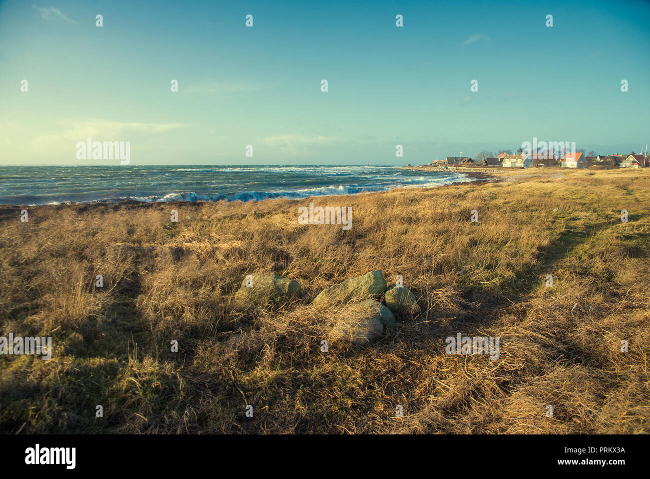 Eine kleine Stadt am Meer in Schweden Stockfoto