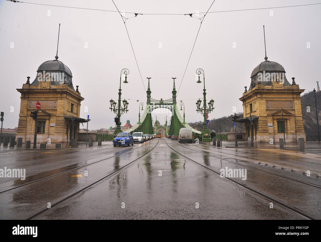 Freiheitsbrücke in Budapest Stockfoto