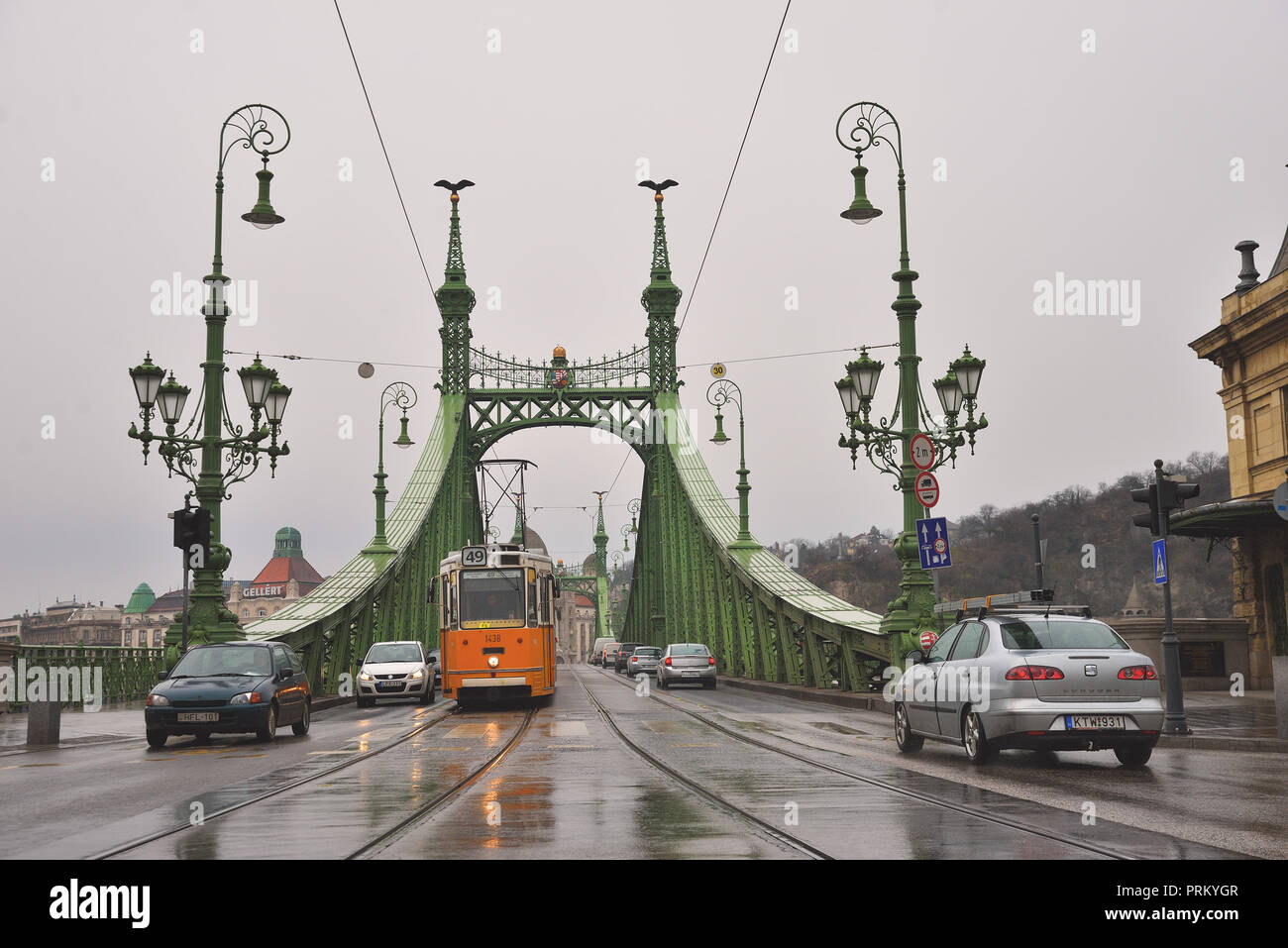 Freiheitsbrücke in Budapest Stockfoto