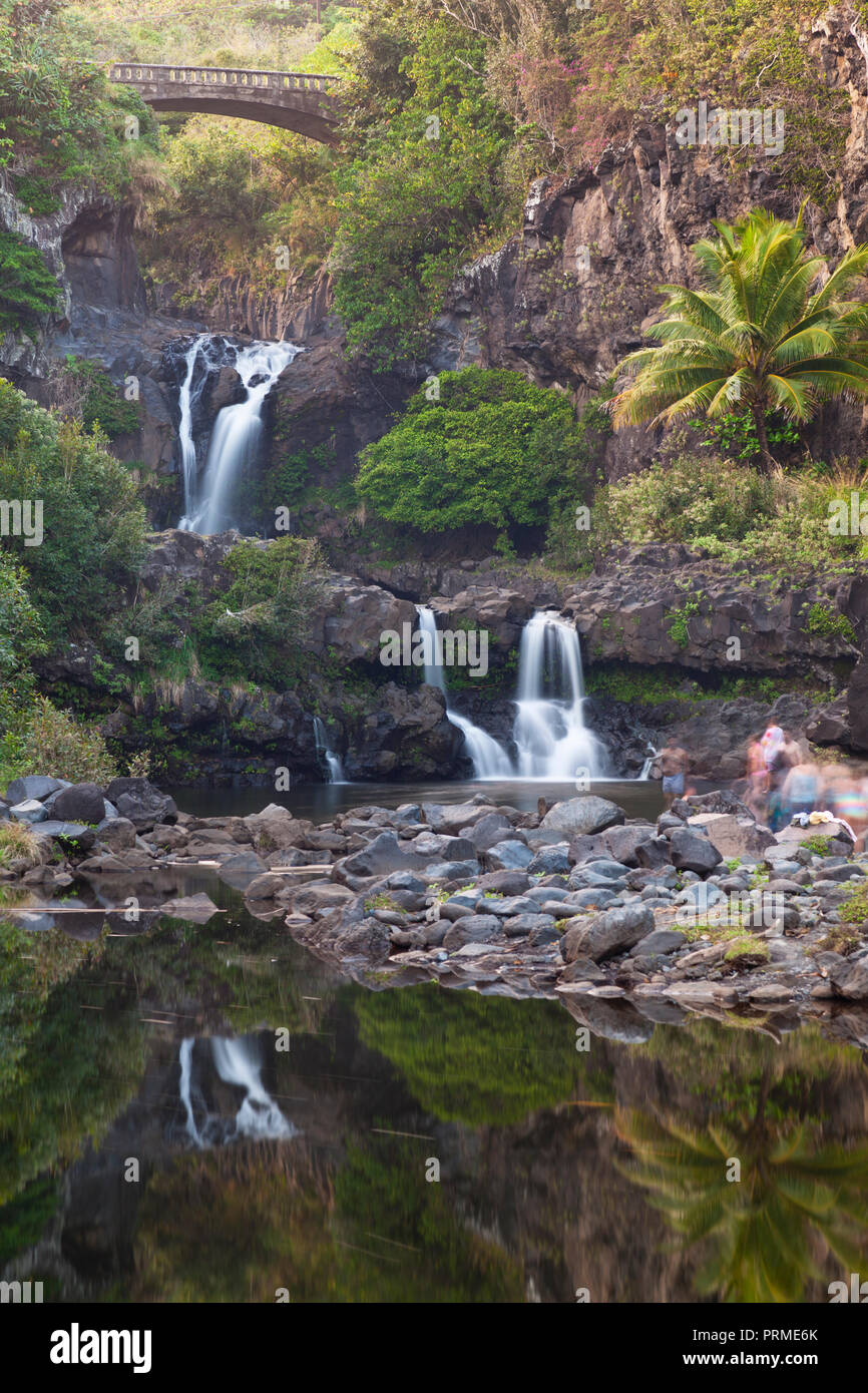 Wasserfällen und Pools im oheo Gulch, die Sieben Heiligen Pools in Maui, Hawaii. Stockfoto