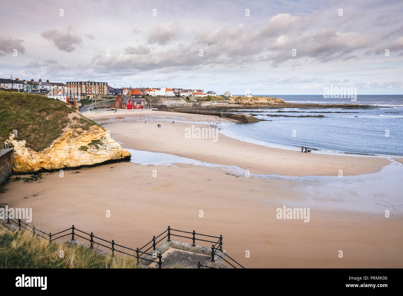 Strand bei Cullercoats auf der Tyne und Küste zwischen Tynemouth und Whitley Bay Verschleiß Stockfoto