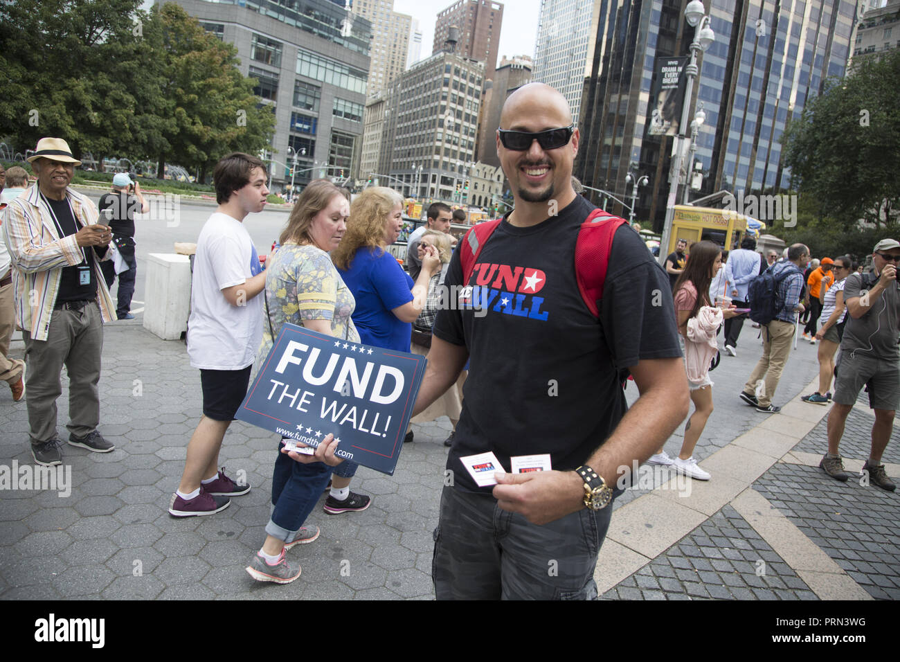 Präsident Donald Trump Unterstützer bei Columbus Cirlce demonstrieren am Central Park in der Nähe des Trump Hotel in Manhattan, New York City. Stockfoto