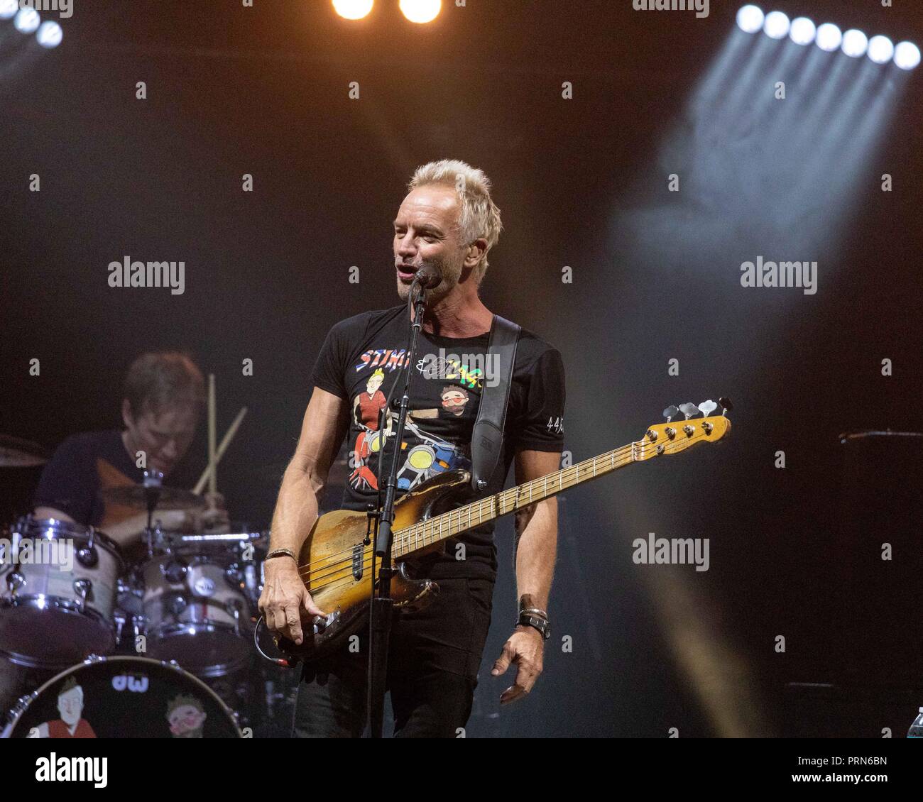 Chicago, Illinois, USA. 2. Okt, 2018. STING (GORDON SUMNER) von Sting & Shaggy während der 44/876 Tour bei Staudham in Chicago, Illinois Credit: Daniel DeSlover/ZUMA Draht/Alamy leben Nachrichten Stockfoto