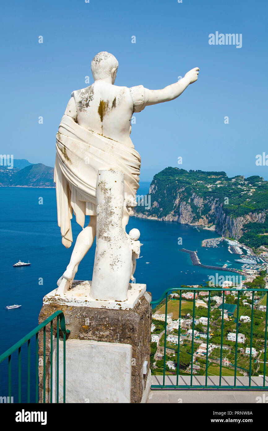 Augustus Statue zeigt, Marina Grande, Capri, Golf von Neapel, Kampanien, Italien Stockfoto