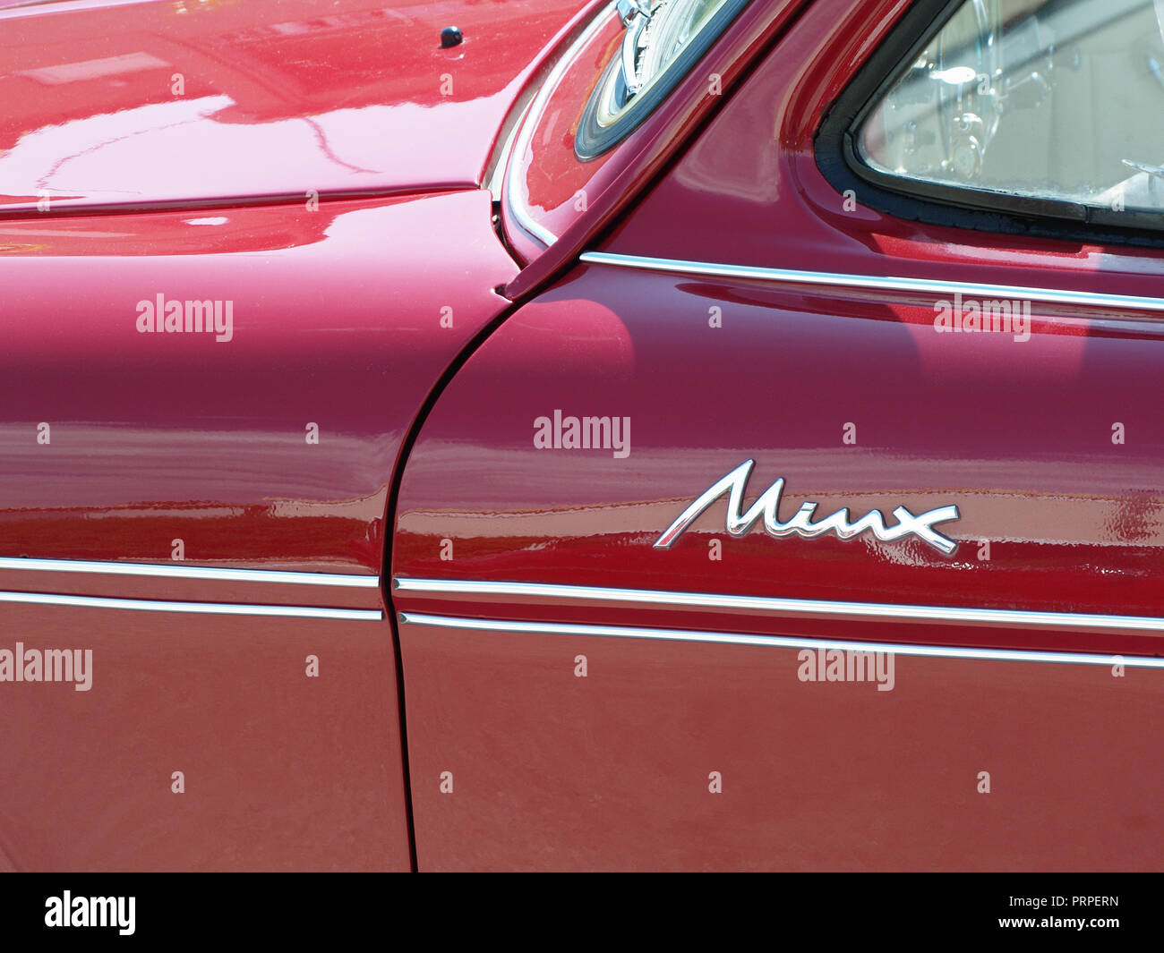 Vintage Hillman Minx auf Anzeige in der 8. Republik Griechenland Bulgarische LEKAM Classic Car Rally am Acharavi Park Hotel, Acharavi, Korfu, Griechenland Stockfoto