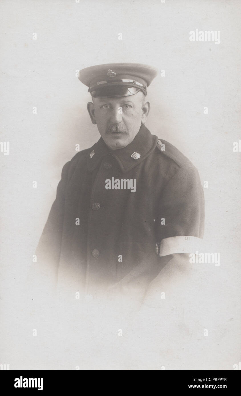 * Vintage Leeds Foto von einer Spezialeinheit der Polizei Polizist. Stockfoto