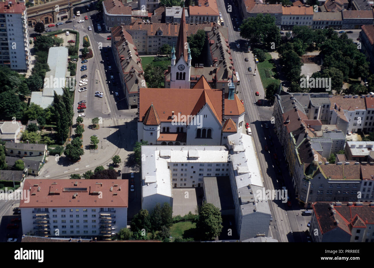Wien, 16. Bezirk, Alt-Ottakring, Ottakringer Straße, Luftbild - Wien, Luftaufnahme von 16. Bezirk Stockfoto