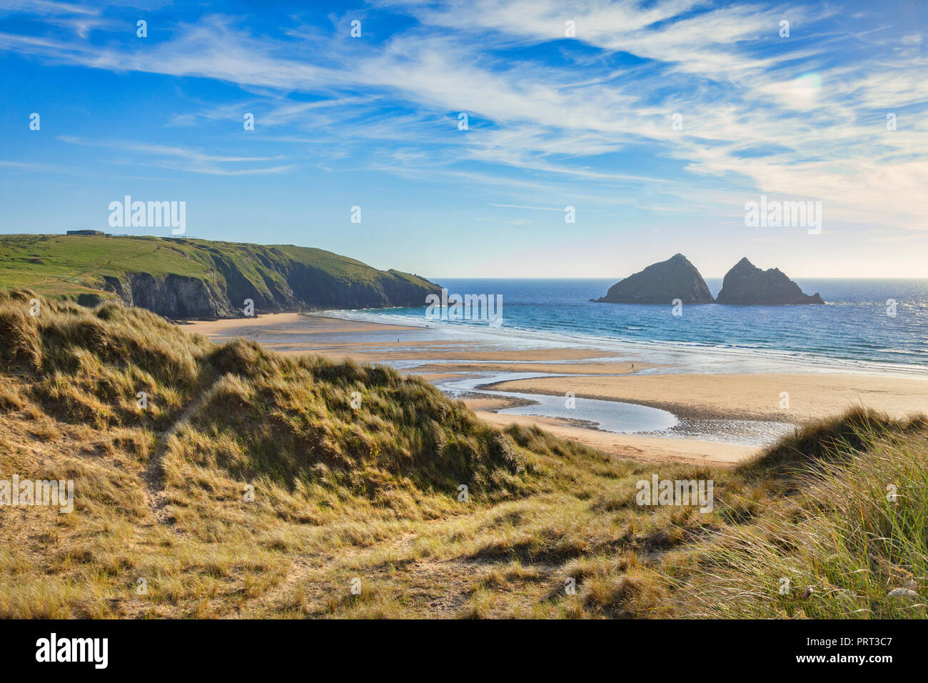 Holywell Beach, Cornwall, UK, von der South West Coast Path. Stockfoto