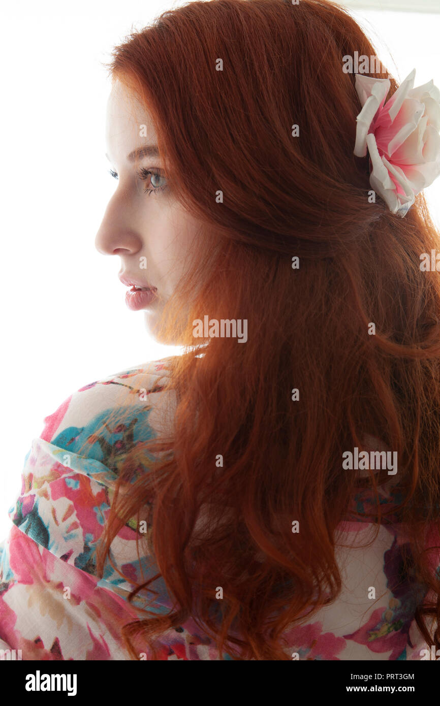 Redhead Portrait mit Schal Stockfoto