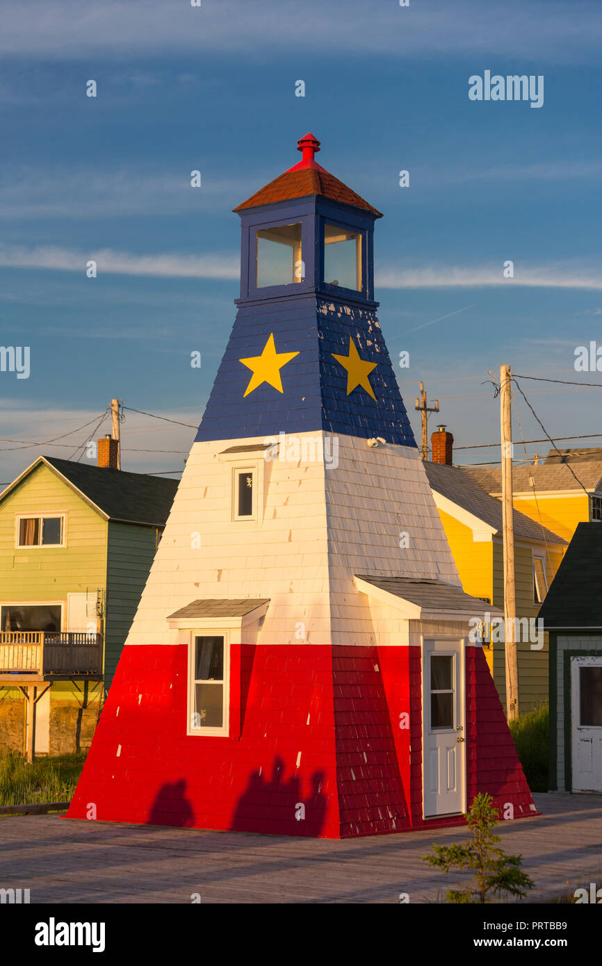 CHETICAMP, Nova Scotia, Kanada - Leuchtturm in Cheticamp Hafen, auf Cape Breton Island. Stockfoto