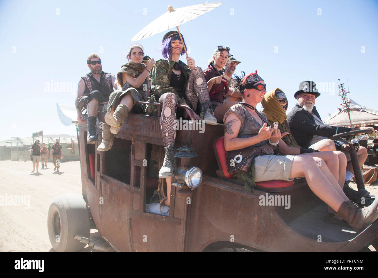 Edwards, CA/USA - September 2018: Die jährliche Ödland Wochenende post-apokalyptischen Festival findet in der Mojave Wüste. Stockfoto