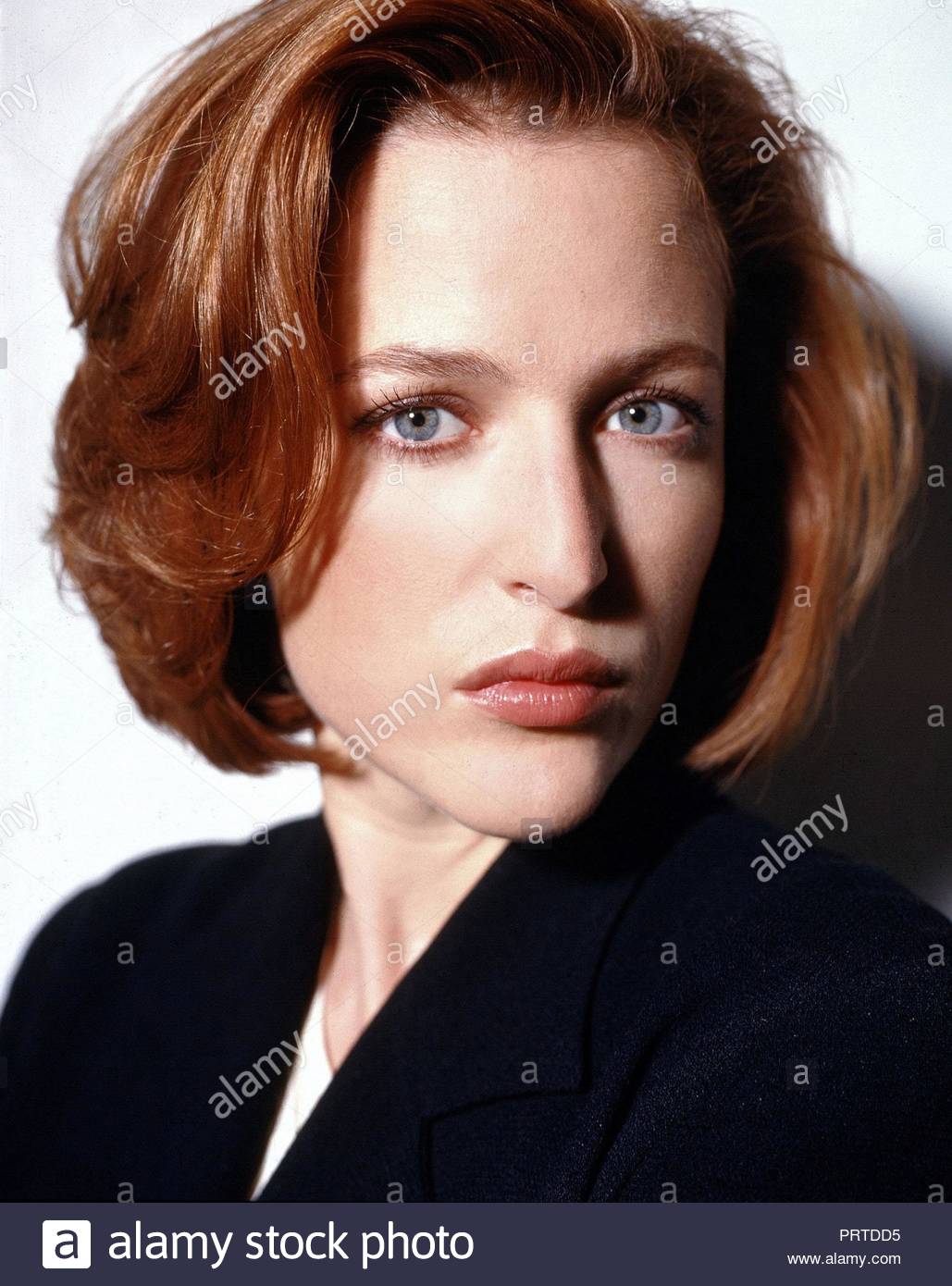 Gillian Anderson X Files 1993 Stockfotos Und Bilder Kaufen Alamy