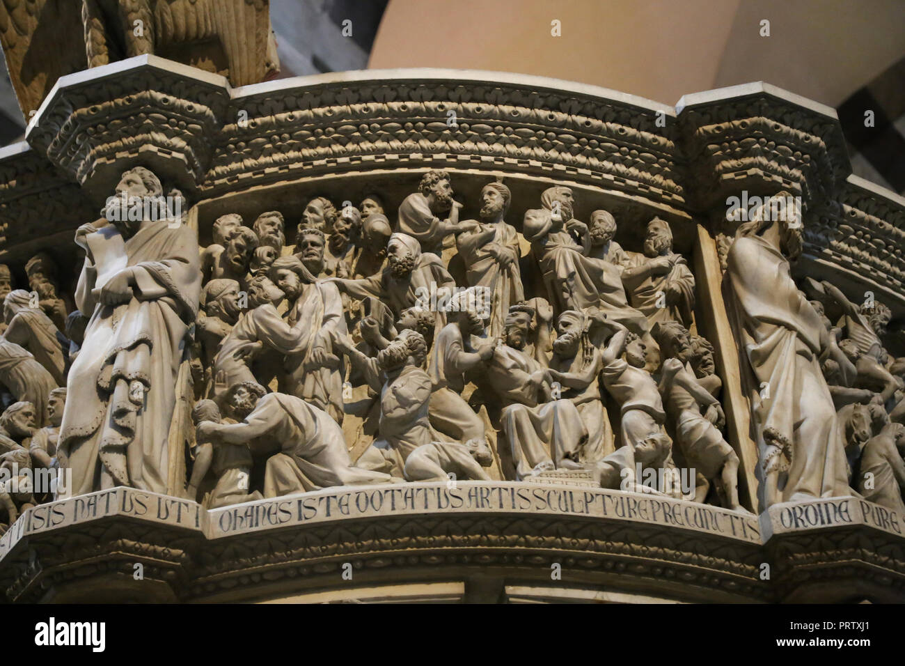 Italien. Pisa. Die pulppit von Pisa Kathedrale. Von Giovanni Pisano (c.1250-1315). Im gotischen Stil. Verrat von Judas. Detail. Stockfoto