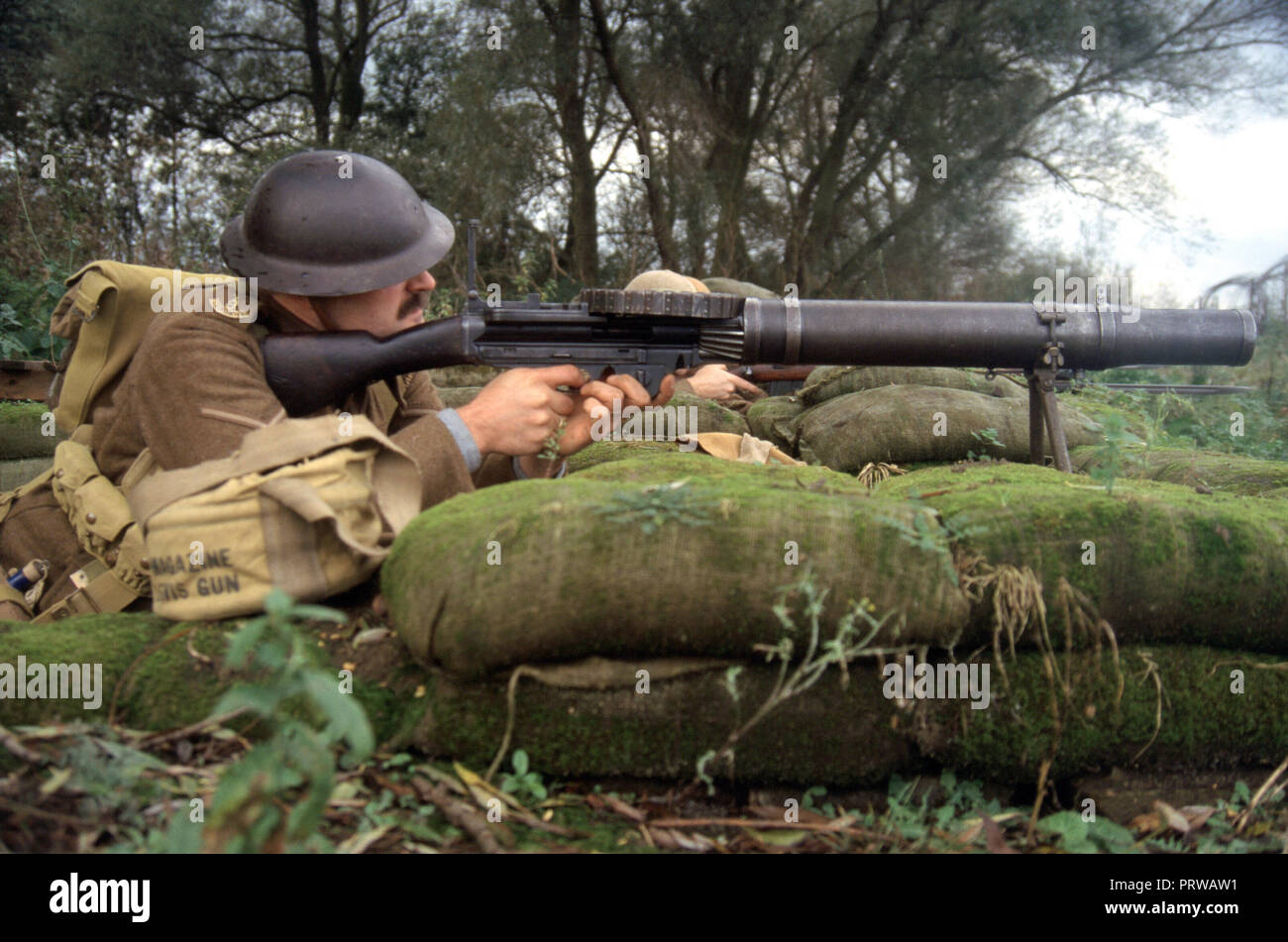 WW1 Lewis Machine Gunner (REENACTOR) Stockfoto