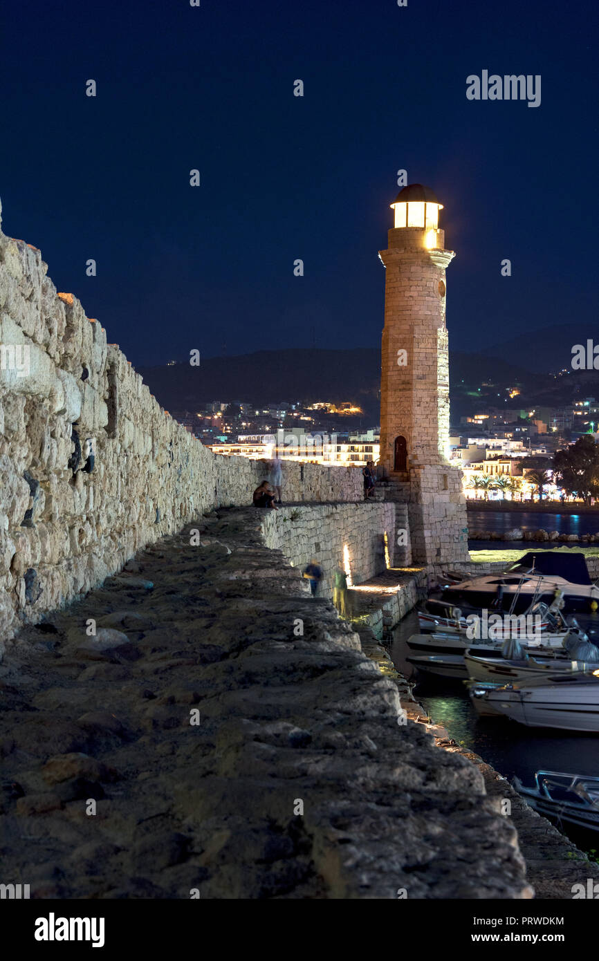 Die Stadt Rethymno auf der Insel Kreta in Griechenland. Die alten venezianischen Hafen. Stockfoto