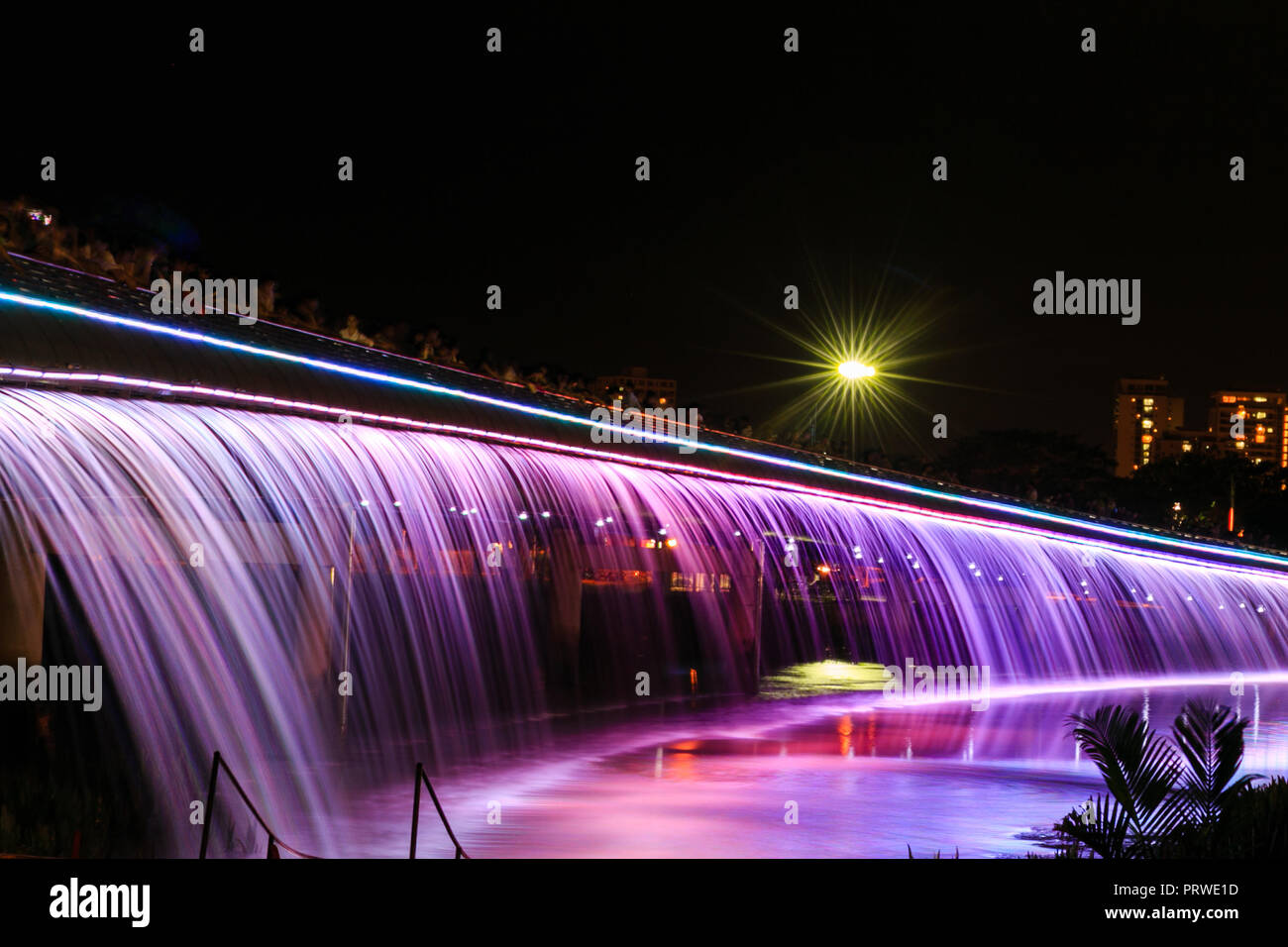 Starlight Brücke in der Nacht - HCM Stadt Stockfoto