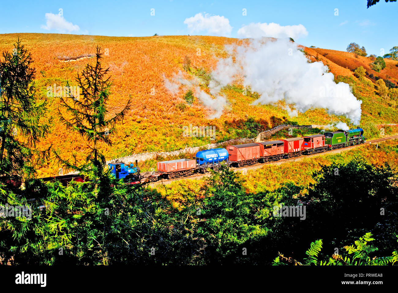 Schulen klasse Keine 926 Repton an Wasser Arche, North Yorkshire Moors Railway, England Stockfoto