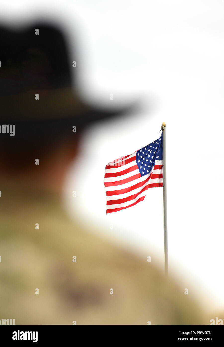 Amerikanische Soldaten und US-Flagge. US-Armee Stockfoto