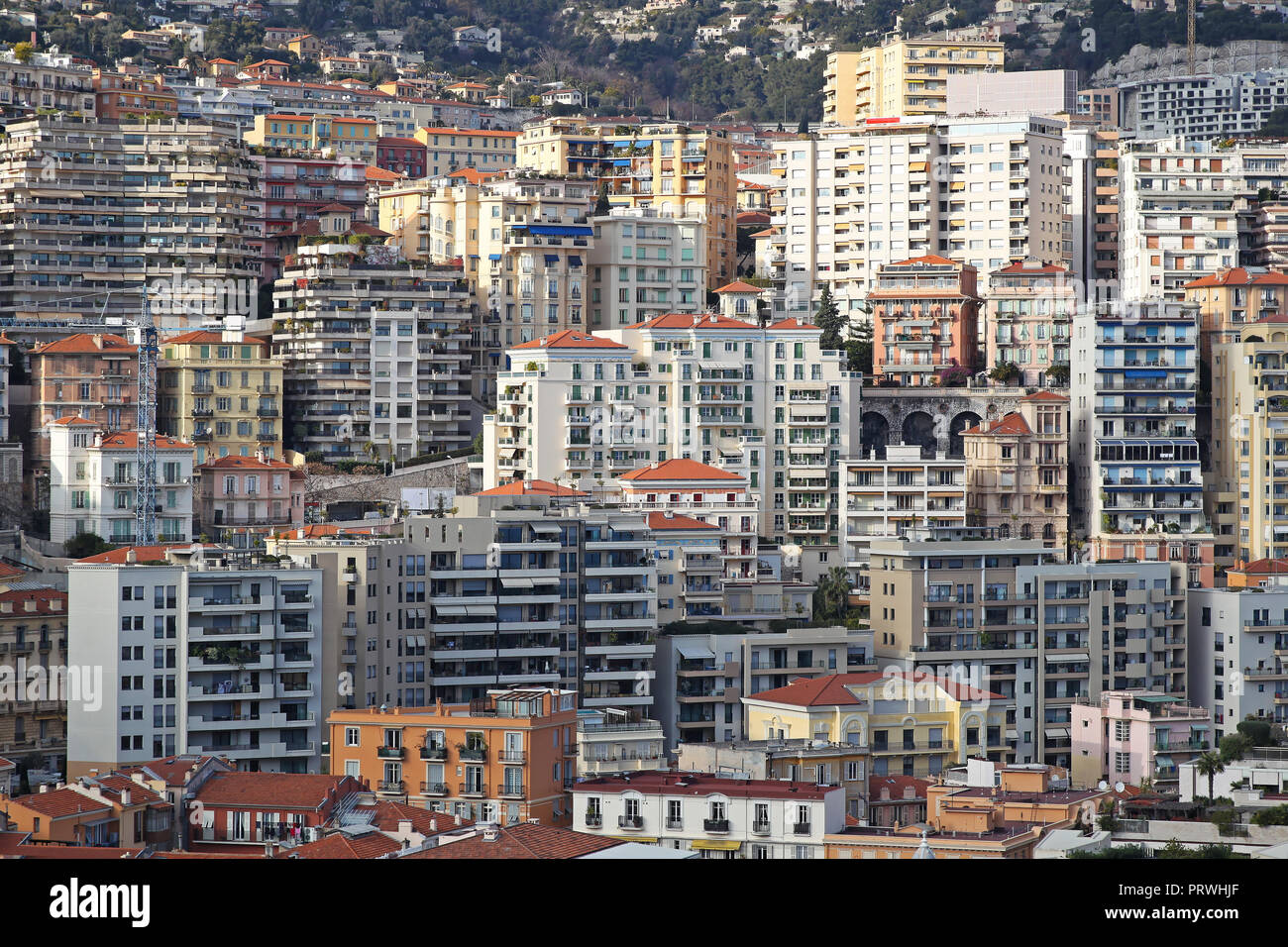 Überfüllte Wolkenkratzer und Gebäude in Monte Carlo Stockfoto