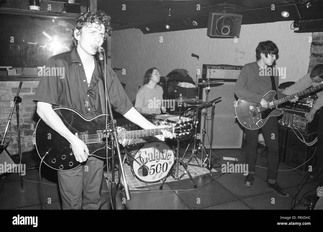 Galaxie 500 bei strandschnecken Nachtclub, Bedford, Großbritannien, Dezember 1989 12. Stockfoto