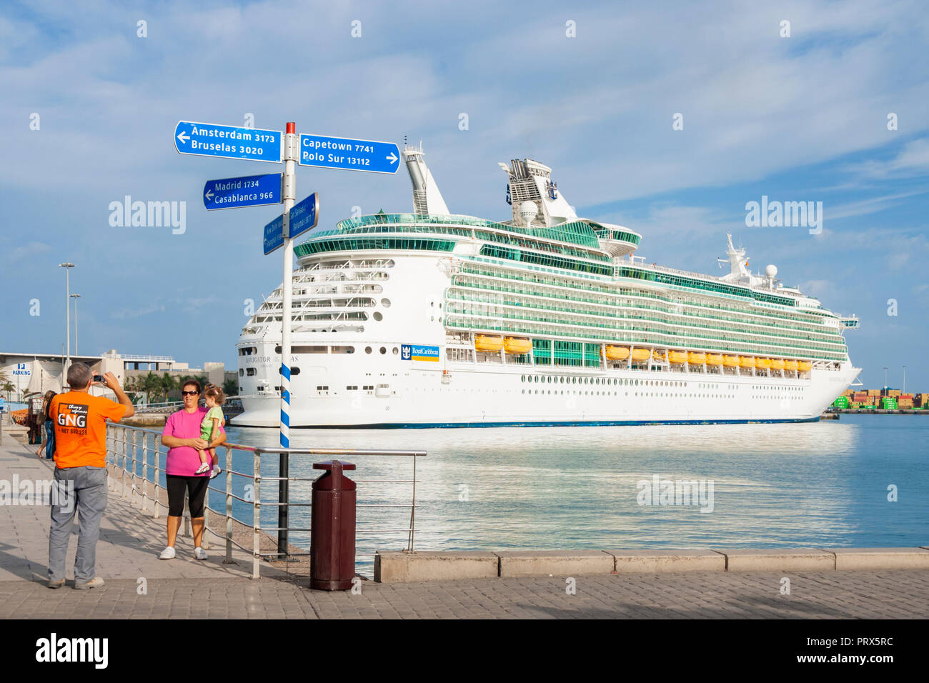 Navigator of the Seas Kreuzfahrtschiff im Hafen von Las Palmas auf Gran Canaria, Kanarische Inseln, Spanien Stockfoto