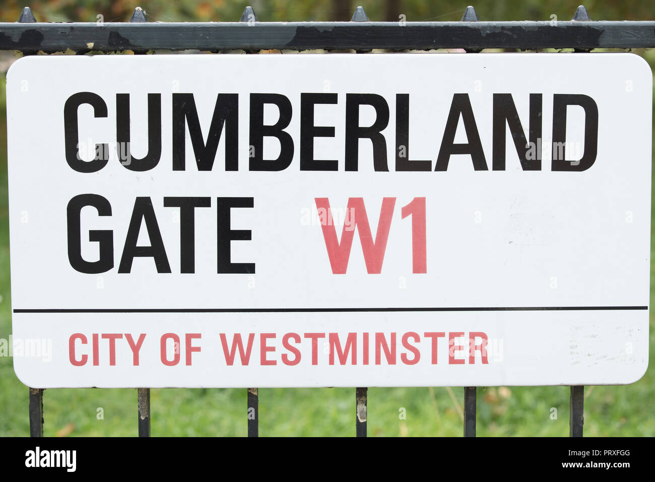 London, UK, Straße und Schild von Cumberland Gate W1, in der Stadt von Westminster. Stockfoto