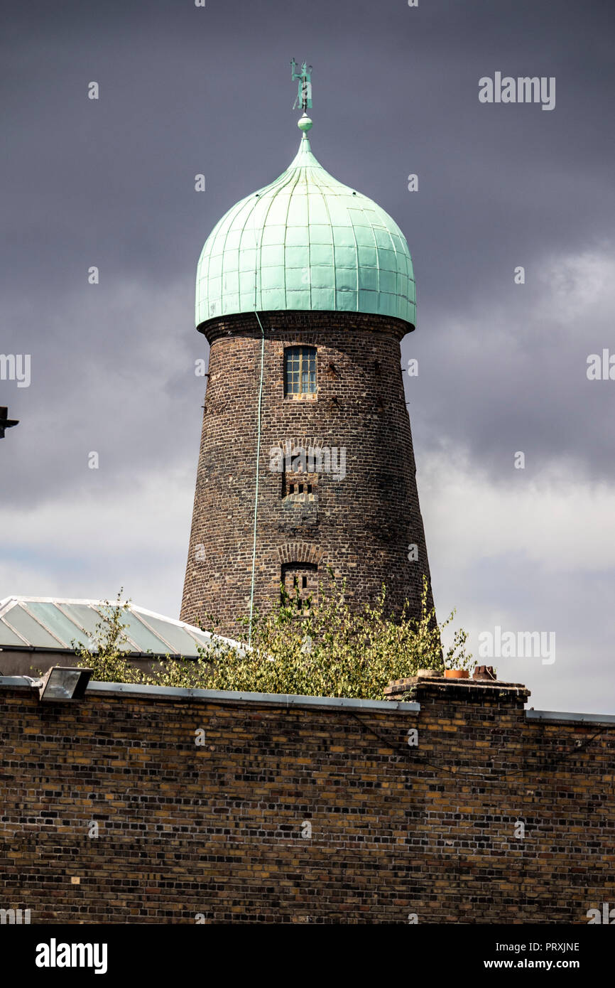 St. Patrick's Tower, Thomas St, Dublin, Irland, Europa. Stockfoto