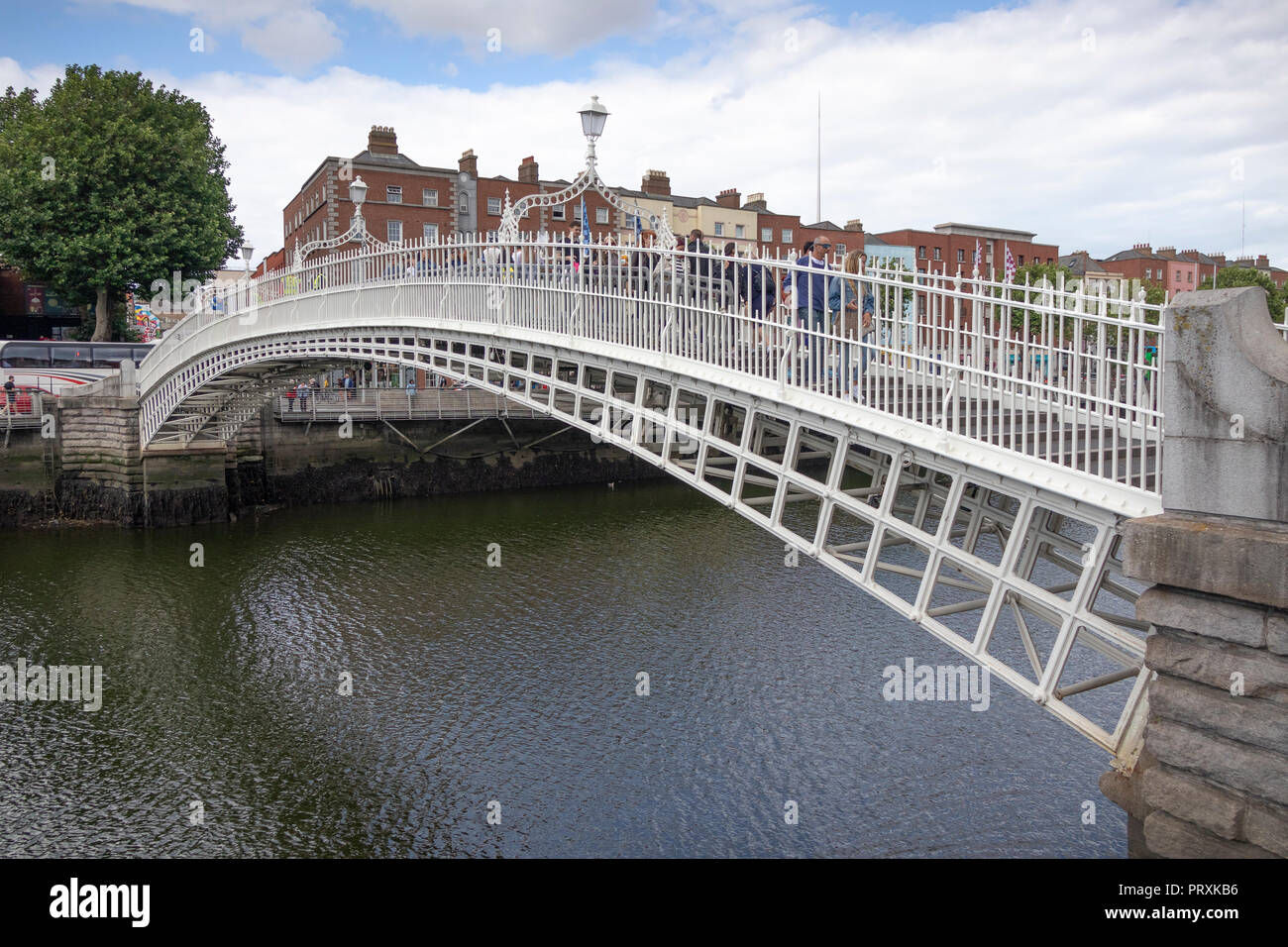 Ha'Penny Bridge, Bachelors Walk, Norden Stadt, Dublin, Irland Stockfoto