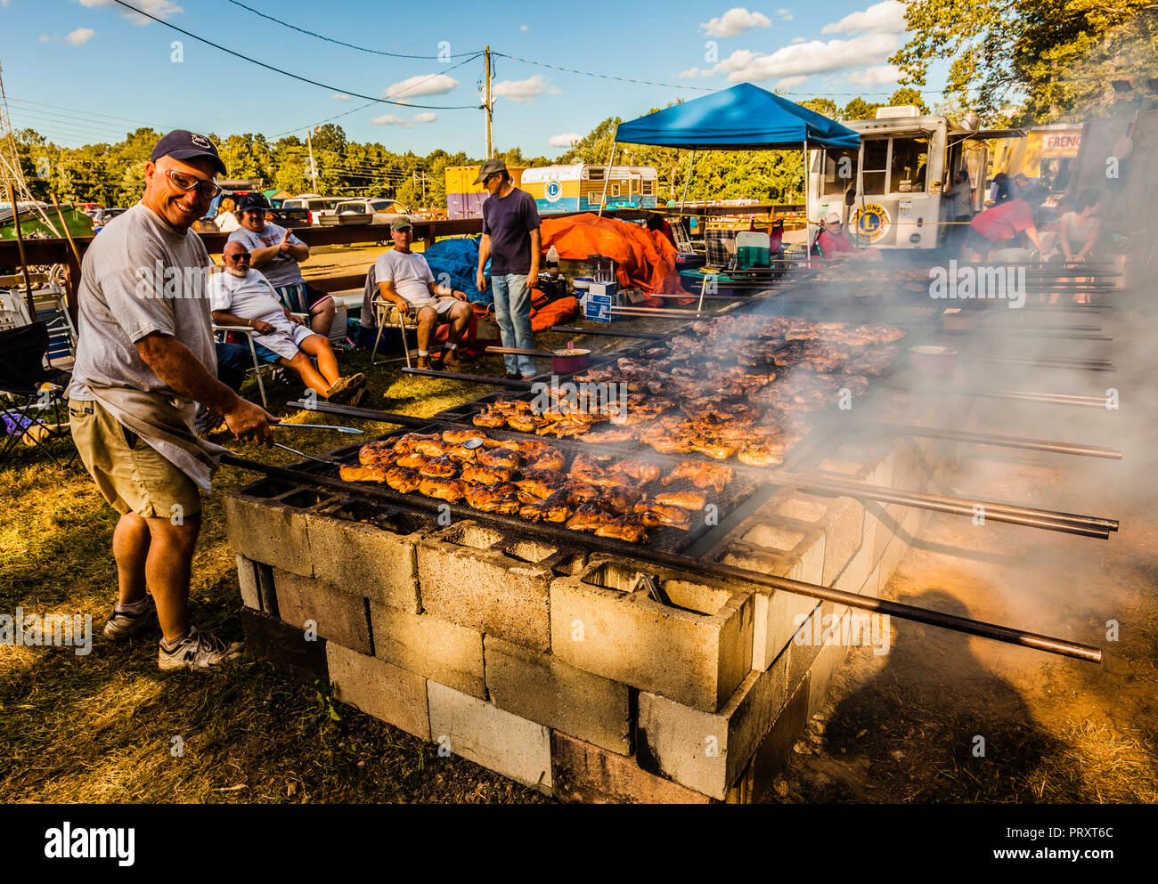 Haddam nacken fair association zeichen Fotos und Bildmaterial in