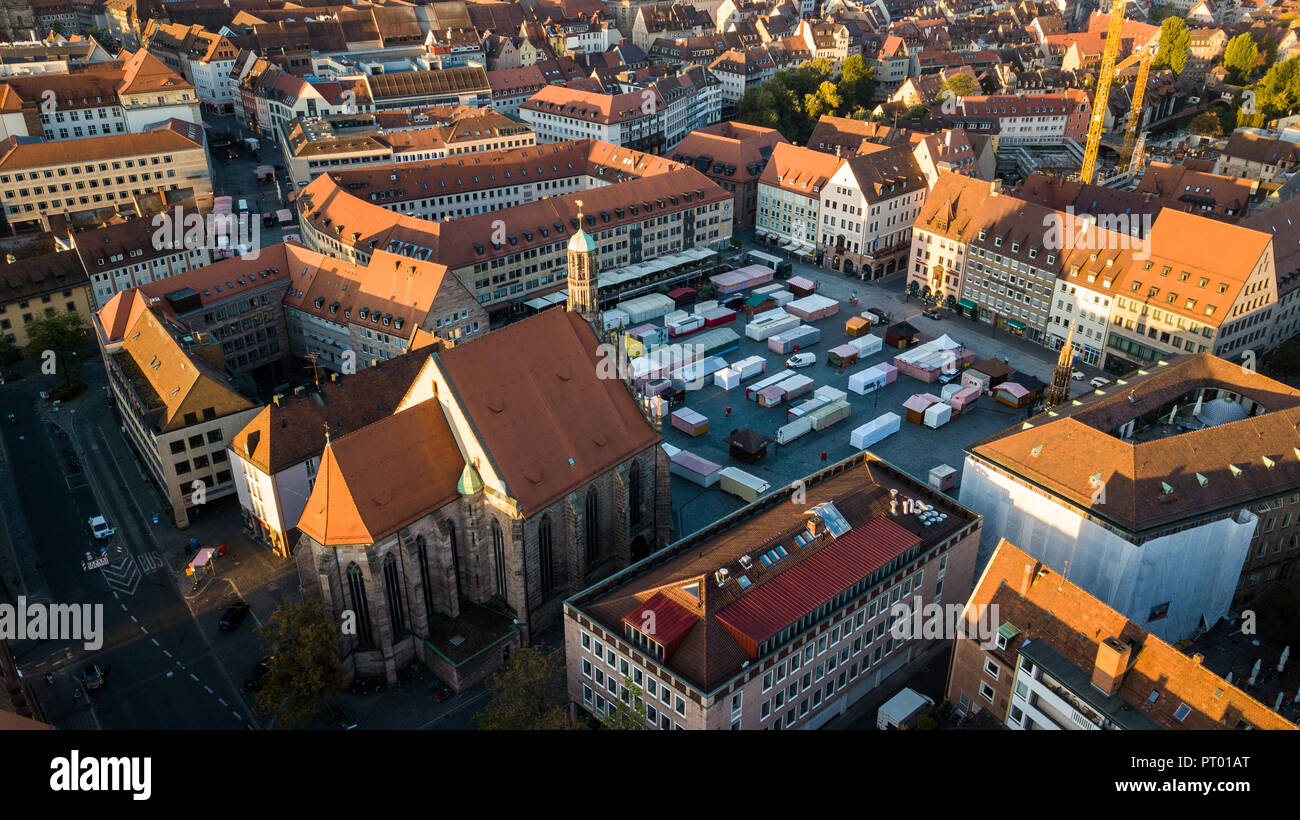 Kirche Unserer Lieben Frau, oder Frauenkirche Nürnberg und Markt im Freien, Nürnberg, Deutschland Stockfoto