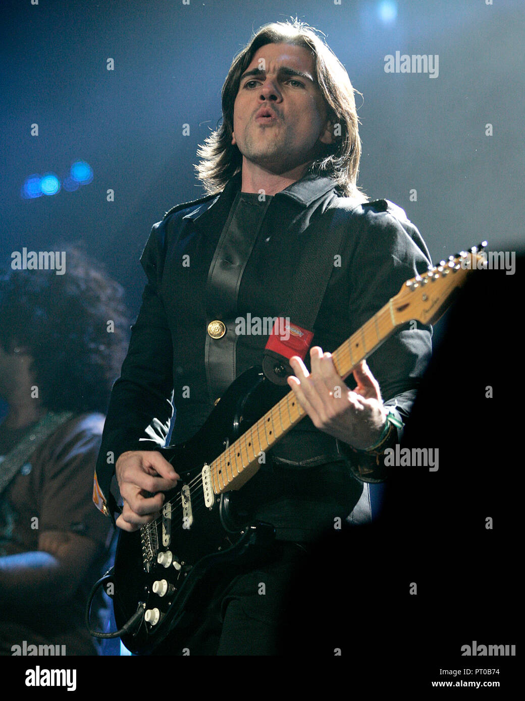 Juanes führt im Konzert an die Bank Atlantic Center in Sunrise, Florida, am 28. Januar 2006. Stockfoto