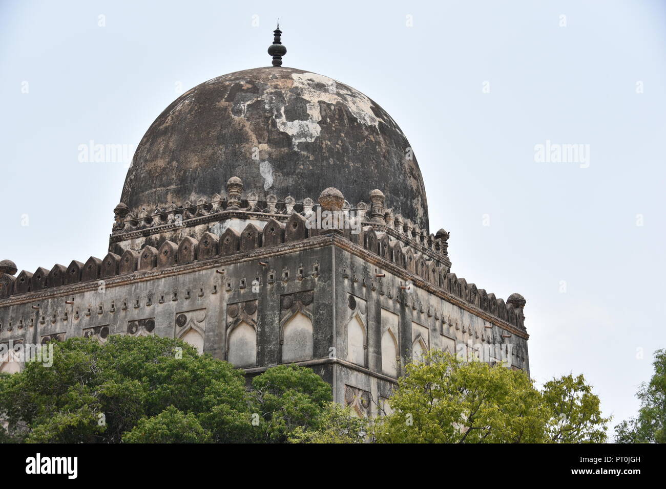 Die Gräber von bahmani Herrscher in Ashtur, Bidar, Karnataka, Indien Stockfoto