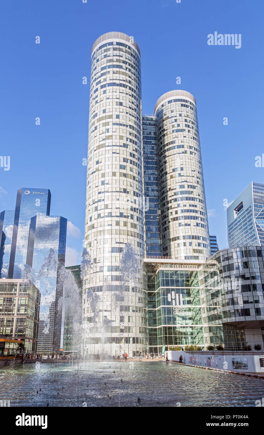 Stadtbild La Defense Paris, Frankreich Stockfoto
