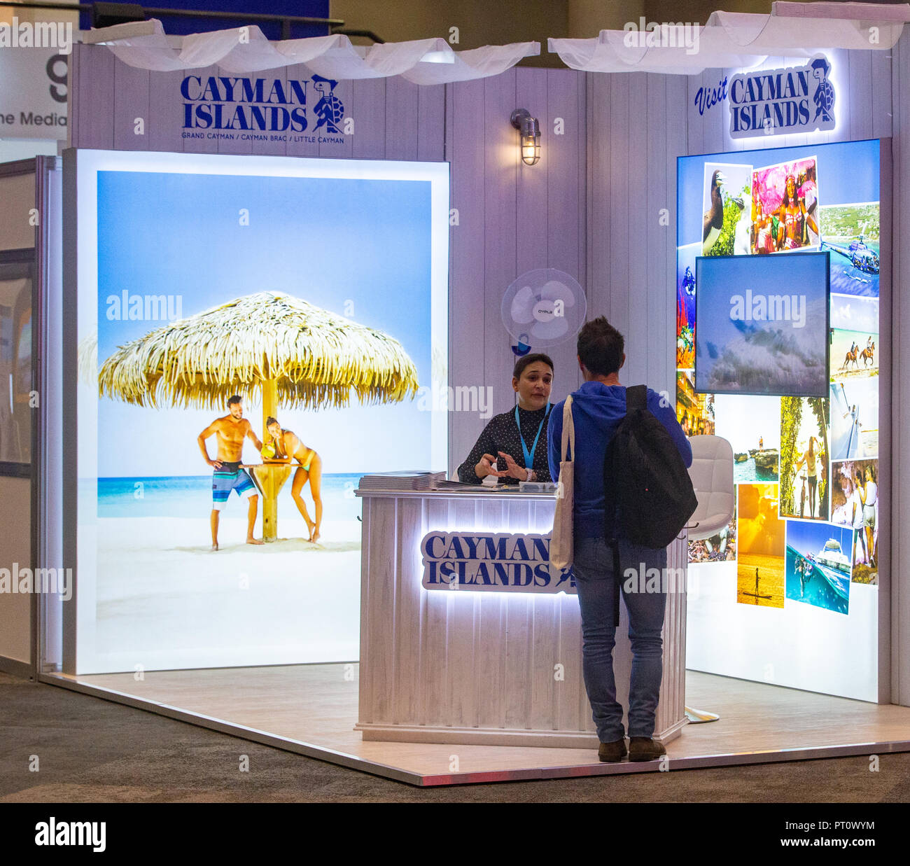 Ein stand auf dem Parteitag der Konservativen Partei Förderung der Cayman Inseln, die ein bekanntes Steuerparadies für die Superreichen. Stockfoto