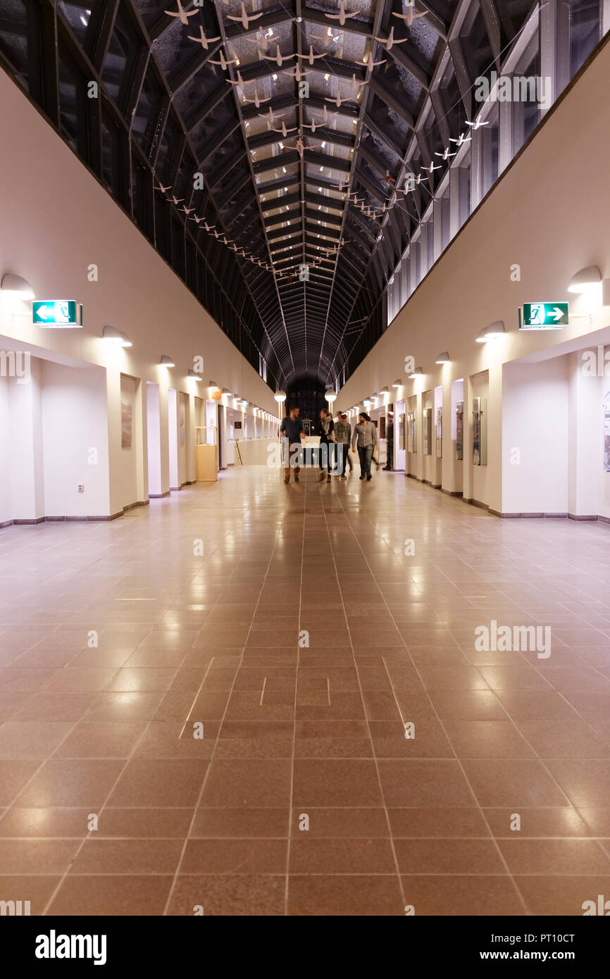 ROVANIEMI, Finnland - 15. Dezember 2016: Arktikum - Arktische Center und regionalen Museum von Lappland, Rovaniemi, Finnland. Stockfoto