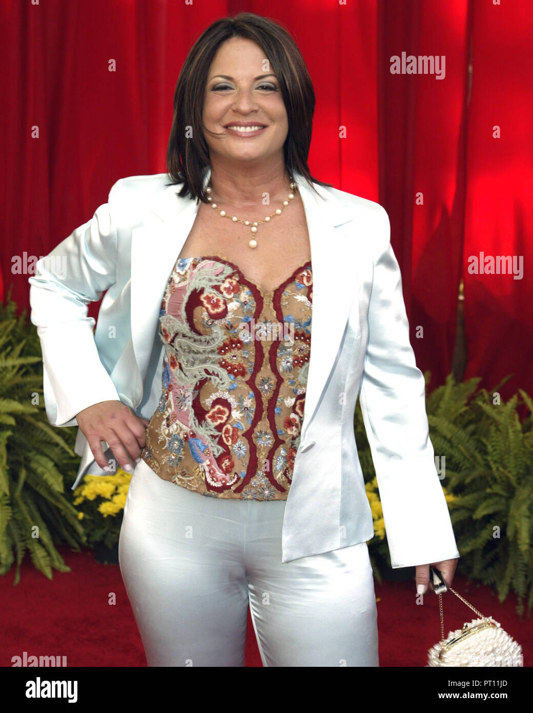 Dr. Anna Maria Polo kommt auf dem Roten Teppich in die 2005 Latin Billboard Awards, an der Miami Arena, in Miami, Florida, am 28. April 2004. Stockfoto