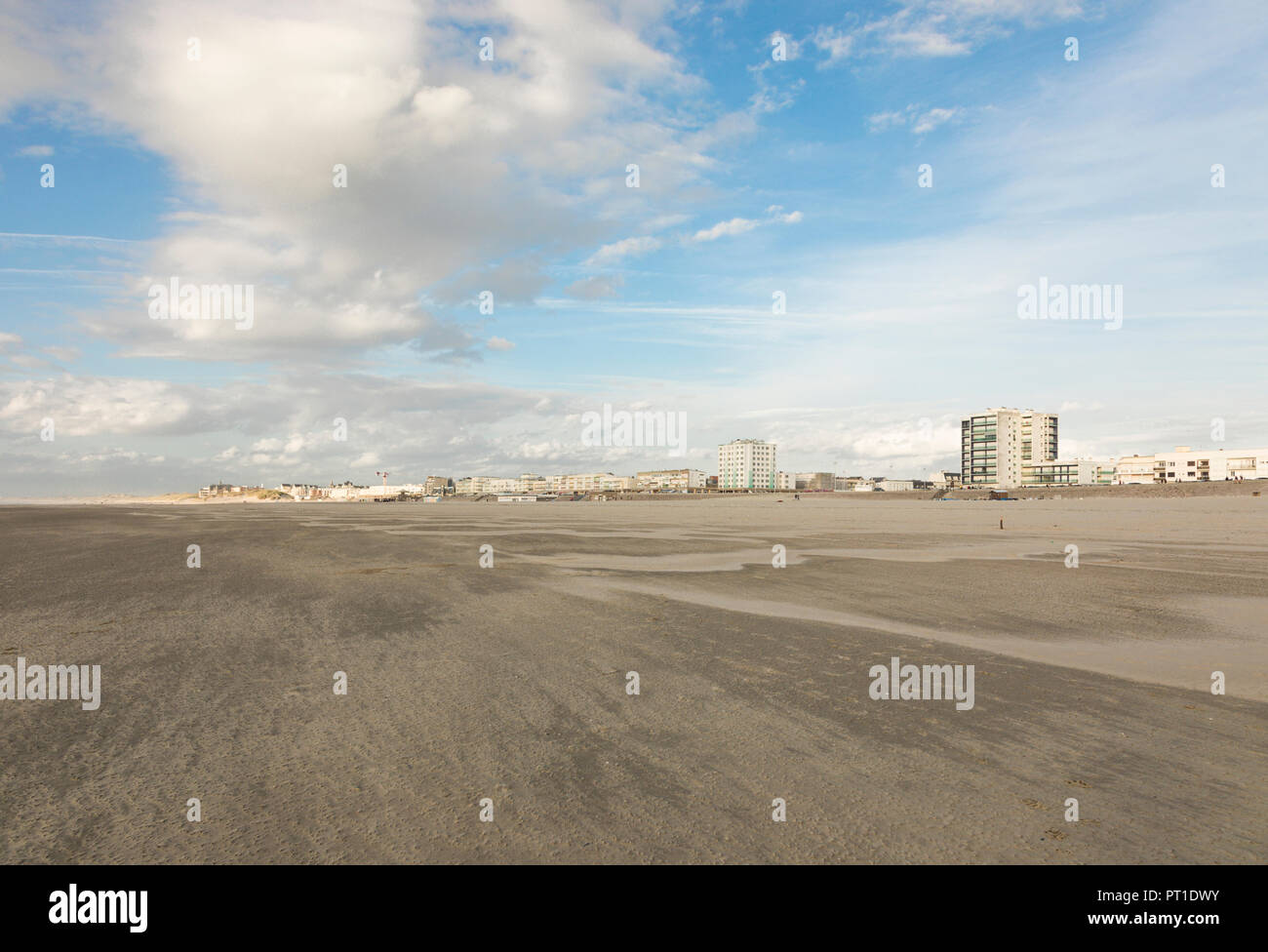 Strand und Uferpromenade von Berck-Plage, Pas-de-Calais, Frankreich Stockfoto