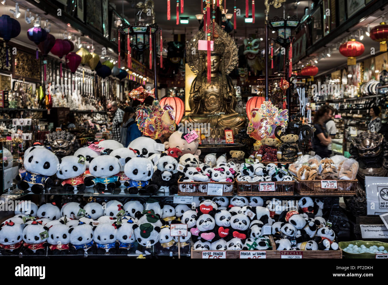 USA, Südwesten, Kalifornien, San Francisco, Fenster anzuzeigen, Chinatown, Shop, Pandas, Stockfoto