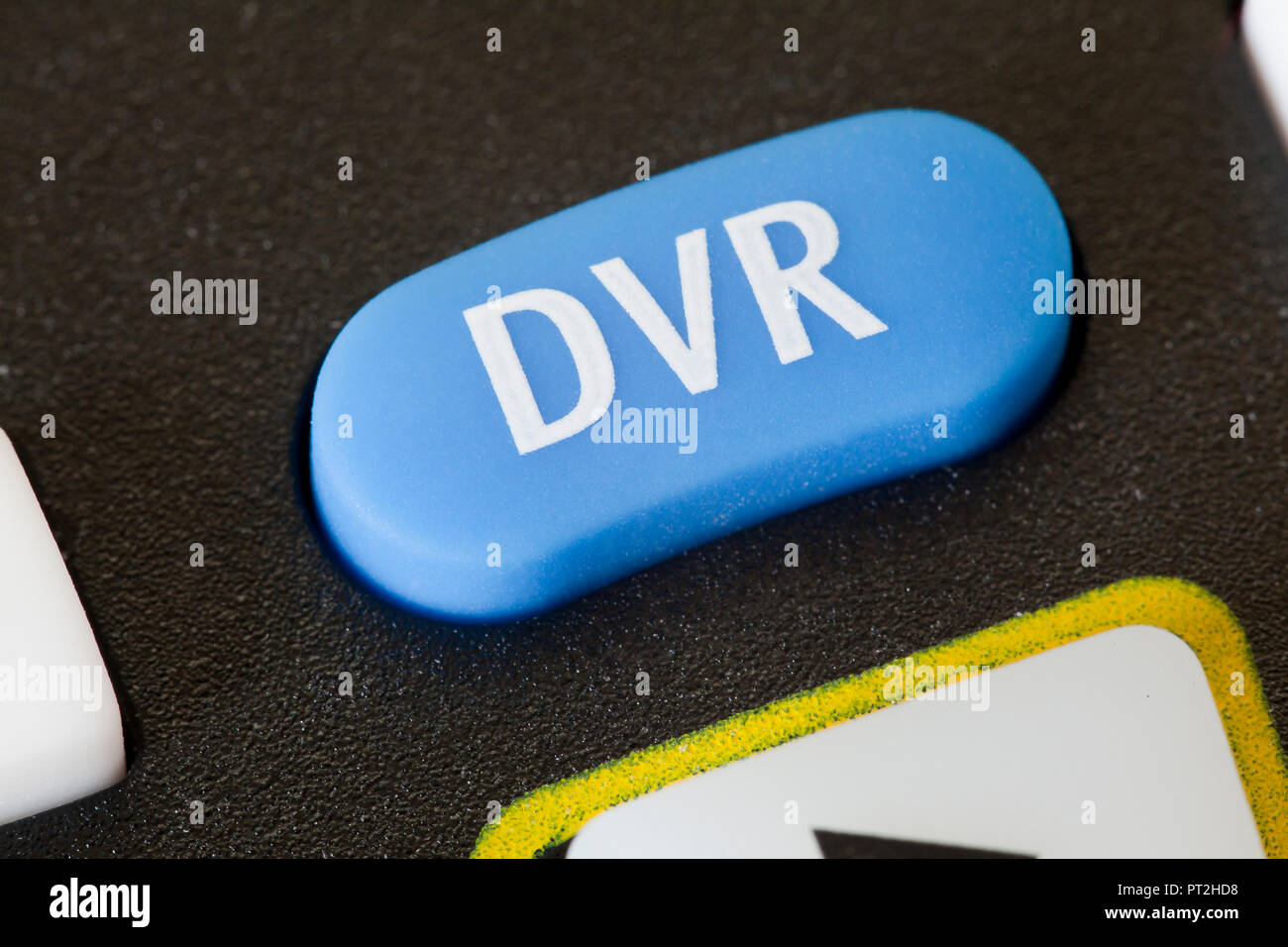 DVR-Taste auf der TV-Fernbedienung (Nahaufnahme, Makro) - USA Stockfoto