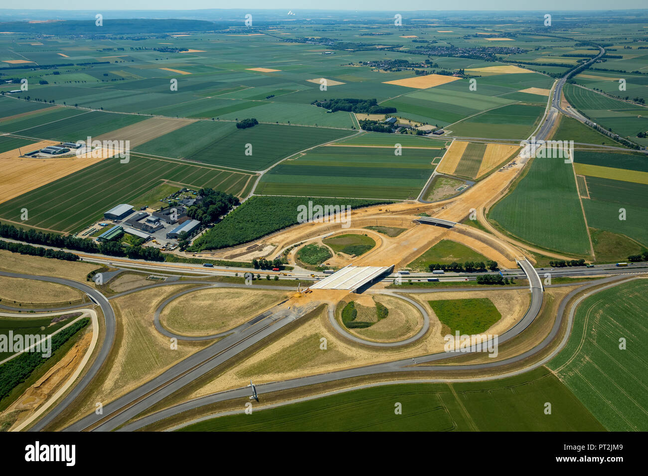 Neue A44 und A61, Autobahndreieck Jackerath Garzweiler brown Coal Mine, RWE-Power, Rheinischen Braunkohletagebaus, Borschemich, Titz, Niederrhein, braun Steinkohle, Braunkohle, Nordrhein-Westfalen, Deutschland Stockfoto