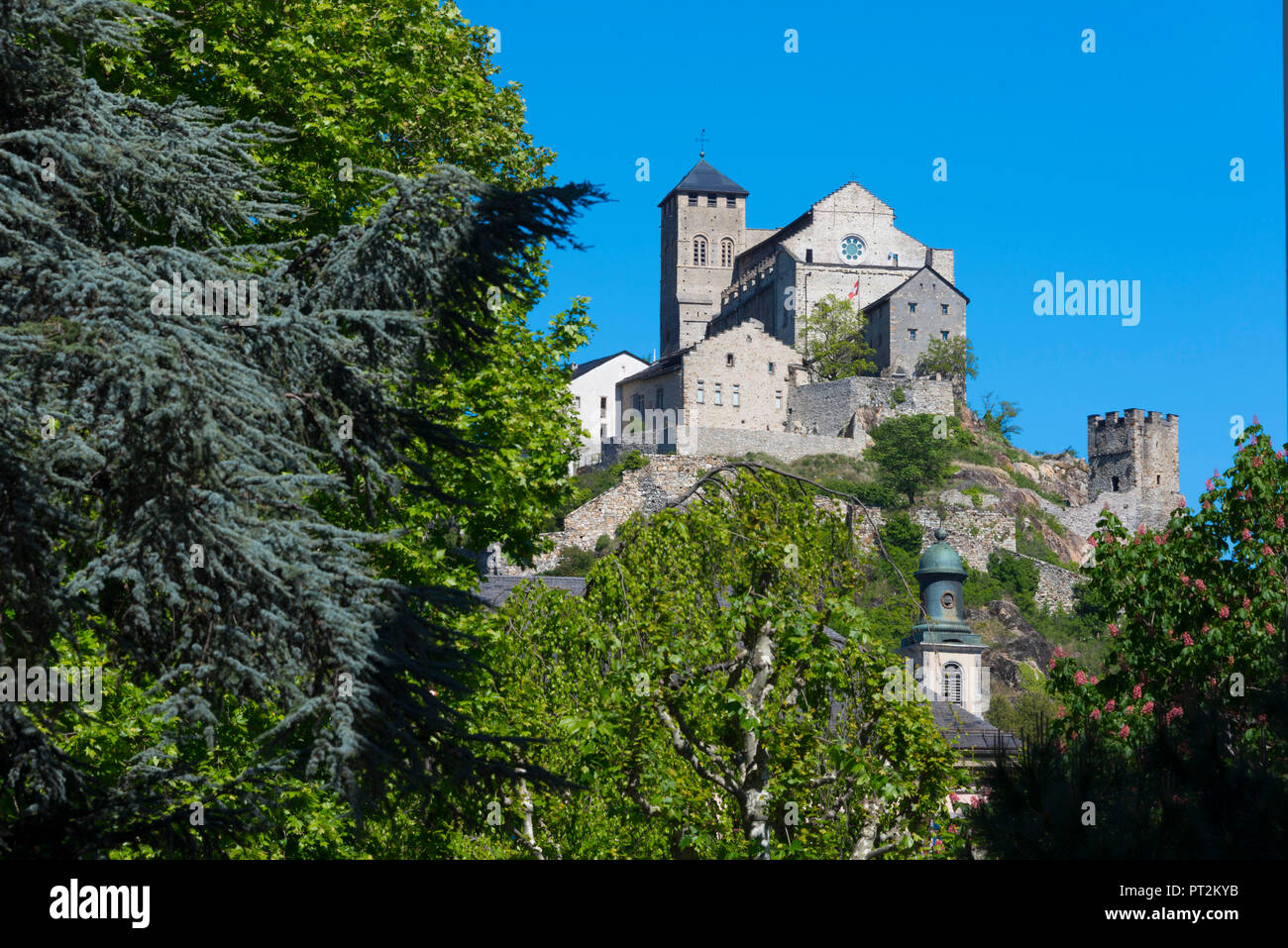 Schweiz, Kanton Wallis, Rhonetal, Bezirk Sion, Sion, Panorama, rock Kegel, Notre-Dame de Valère Stockfoto